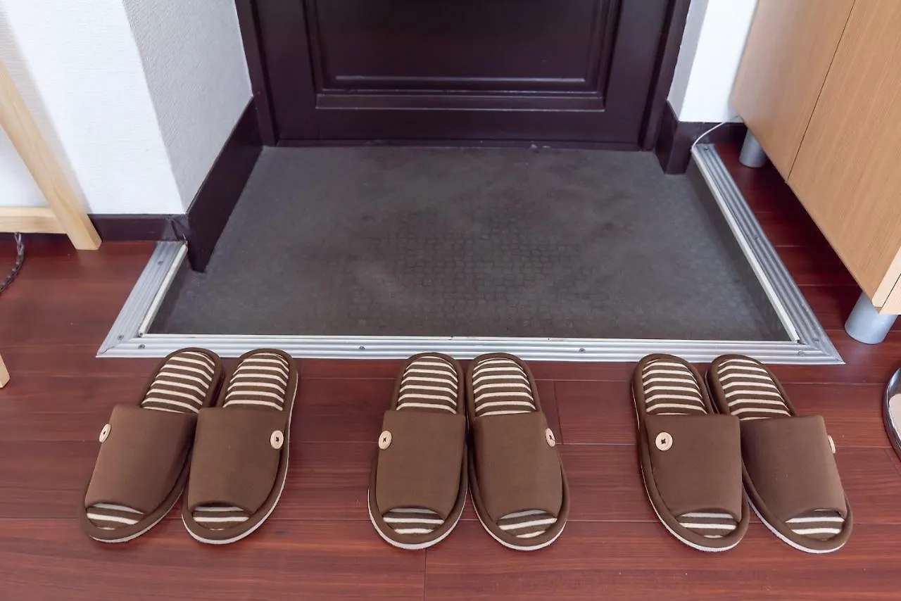 Uhome Iriya Apartment 東京都